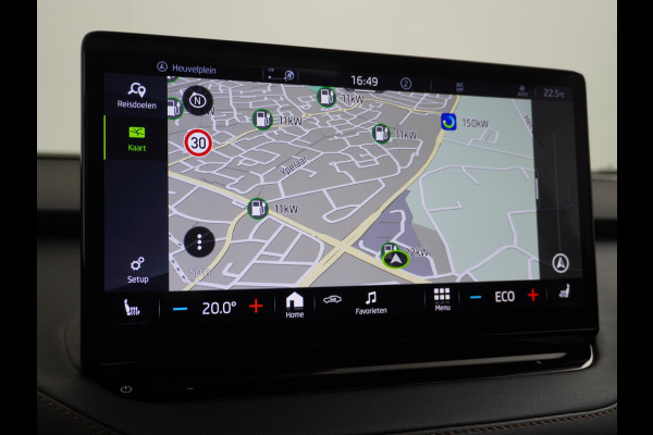 Škoda ENYAQ iV 60 ORIG. NL. NAP KM. | CAMERA | STOELVERWARMING VOOR + ACHTER | ELEK. TREKHAAK