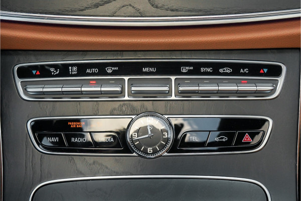 Mercedes-Benz E-Klasse Coupé 200 Premium Plus AMG Pano Burmester Distronic