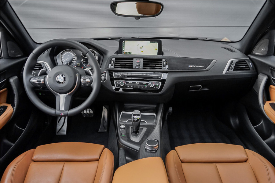 BMW 1-serie M140i Shadow Schuifdak H/K Stuurverw Camera CarPlay Leer