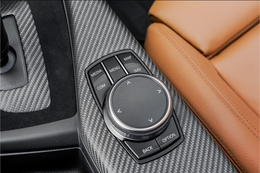 BMW 1-serie M140i Shadow Schuifdak H/K Stuurverw Camera CarPlay Leer