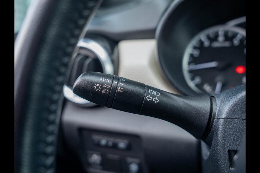 Nissan Micra 0.9 IG-T N-Connecta / Camera / DAB / Navi / Climate control / Sensoren