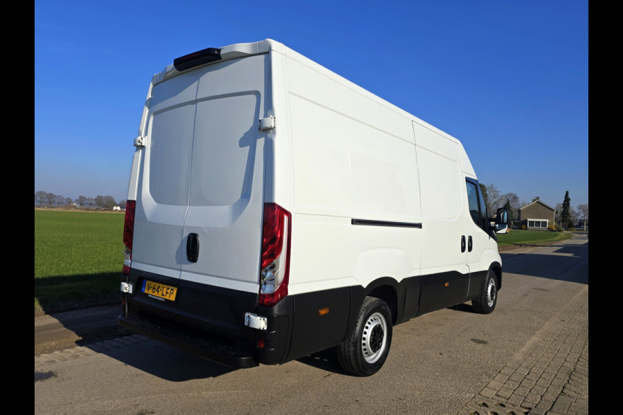 Iveco Daily 35S14V 2.3 352L H2 L2L H2 - 140 Pk - Euro 6 - Climate Control - Cruise Control