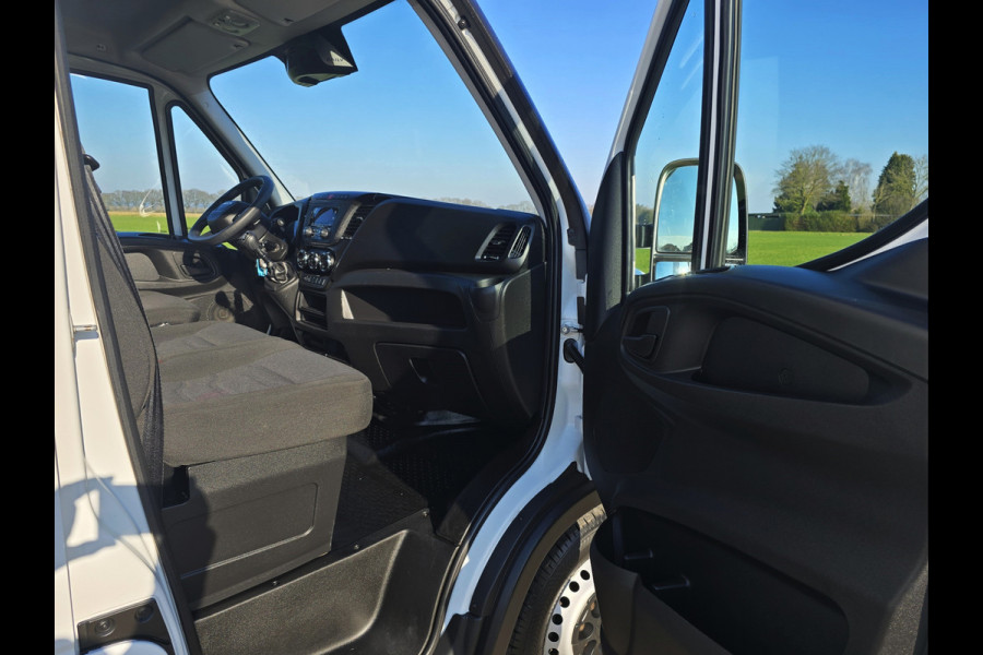 Iveco Daily 35S14V 2.3 352L H2 L2L H2 - 140 Pk - Euro 6 - Climate Control - Cruise Control