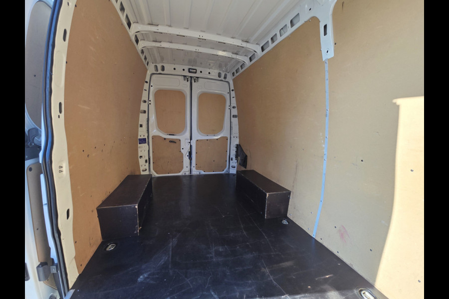 Iveco Daily 35S14V 2.3 352L H2 L2L H2 - 140 Pk - Euro 6 - Climate Control - Cruise Control