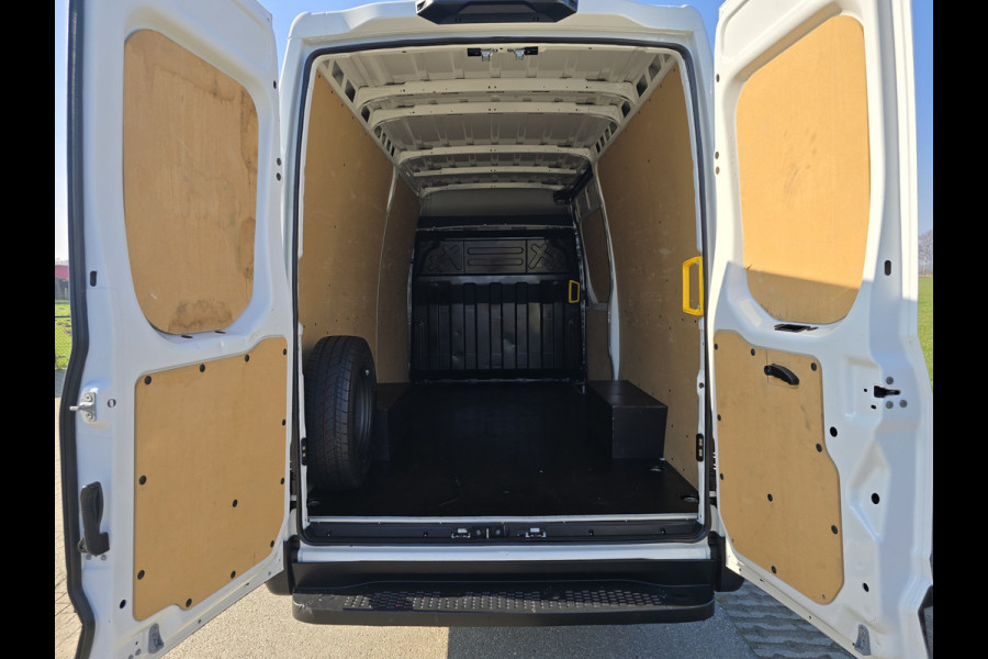 Iveco Daily 35S14V 2.3 352L H2 L2L H2 - 140 Pk - Euro 6 - Airco - Cruise Control
