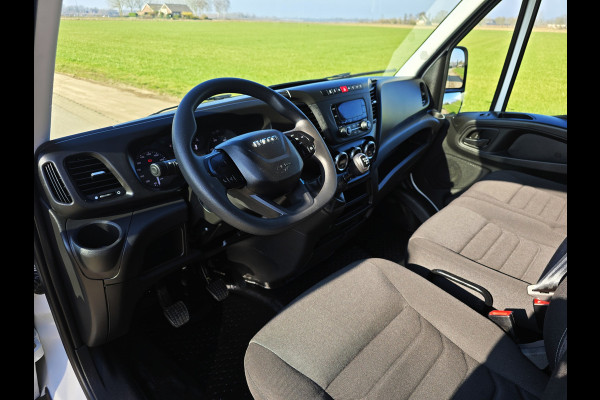 Iveco Daily 35S14V 2.3 352L H2 L2L H2 - 140 Pk - Euro 6 - Airco - Cruise Control