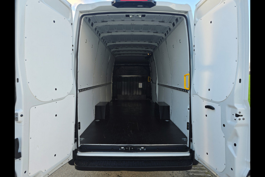 Iveco Daily 35S16V 2.3 410 H2 L3 H2 - 160 Pk - Euro 6 - ParkeerCamera - Airco - Cruise Control