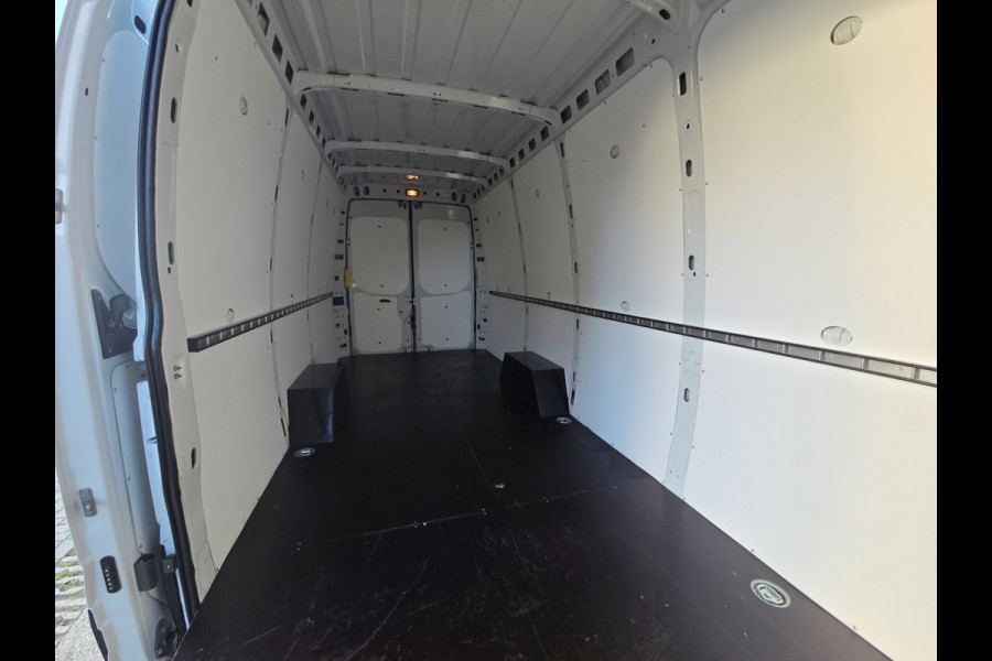 Iveco Daily 35S16V 2.3 410 H2 L3 H2 - 160 Pk - Euro 6 - ParkeerCamera - Airco - Cruise Control
