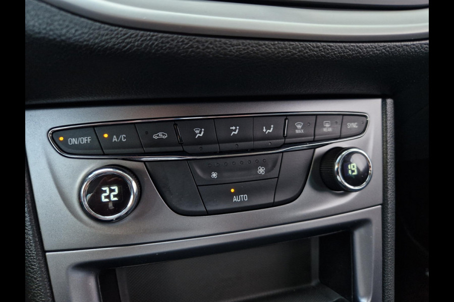 Opel Astra 1.0 Turbo 120 Jaar Edition | Clima | Android Auto / Apple Carplay | Camera | PDC | Navi |