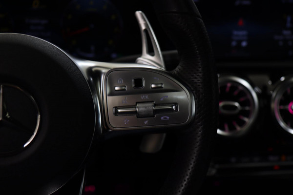 Mercedes-Benz CLA-Klasse 220 AMG /PANODAK/SFEERV/CAM/STOELV/LANE/VOL