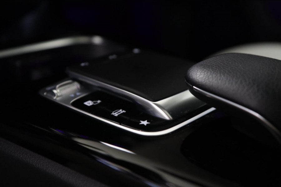 Mercedes-Benz CLA-Klasse 220 AMG /PANODAK/SFEERV/CAM/STOELV/LANE/VOL