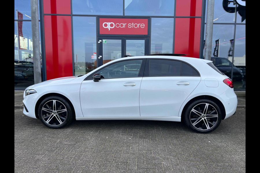 Mercedes-Benz A-Klasse 250 e Luxury Line Panorama Hybride