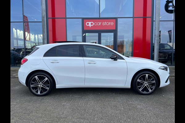 Mercedes-Benz A-Klasse 250 e Luxury Line Panorama Hybride