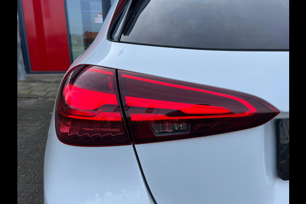 Mercedes-Benz A-Klasse 250 e Luxury Line Panorama Hybride