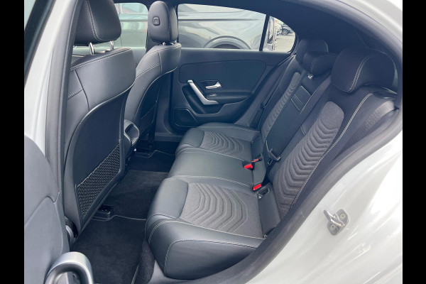 Mercedes-Benz A-Klasse 250 e Luxury Line Panorama Hybride