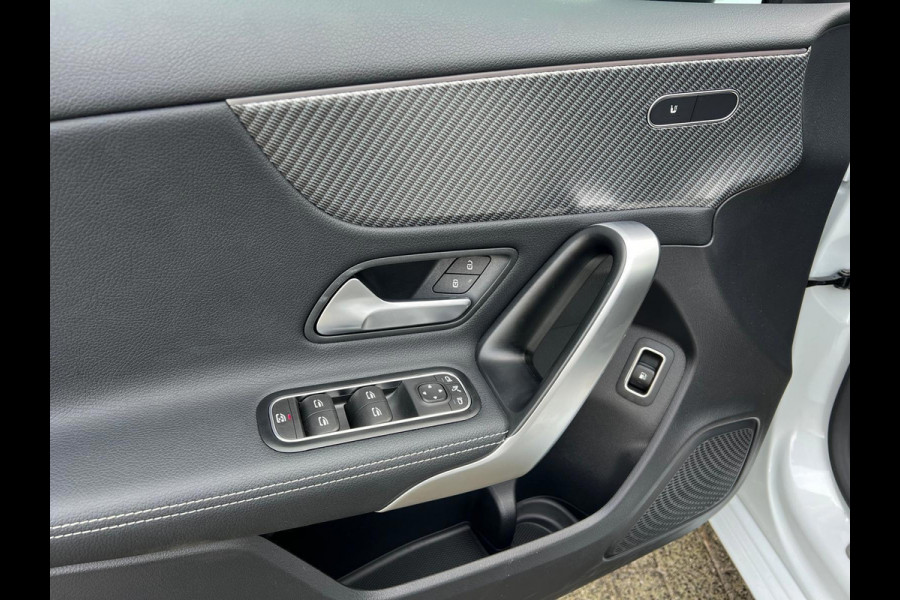 Mercedes-Benz A-Klasse 250 e Luxury Line Panorama Hybride