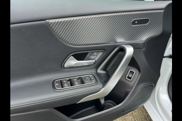 Mercedes-Benz A-Klasse 250 e Luxury Line Panorama Hybride
