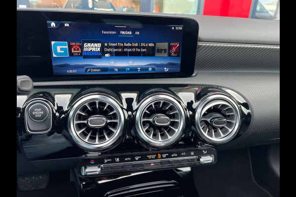 Mercedes-Benz A-Klasse 250 e Luxury Line Panorama Hybride