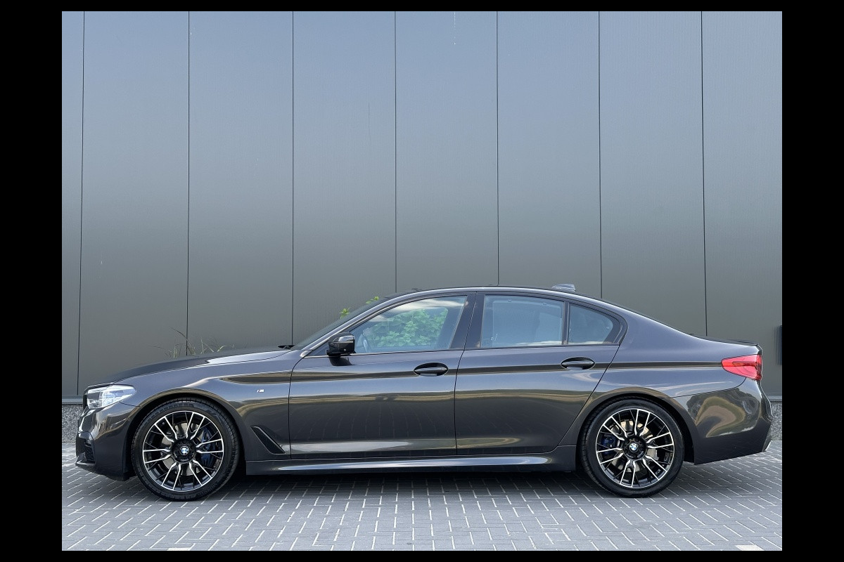 BMW 5 Serie 530i xD M PACK M20 PANO NAVI CLIMATE 360 CAMERA LEDER BMW 5 Serie 530i xD M PACK M20 PANO NAVI CLIMATE 360 CAMERA LEDER