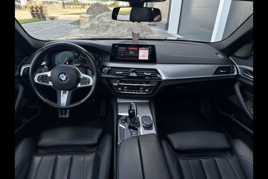 BMW 5 Serie 530i xD M PACK M20 PANO NAVI CLIMATE 360 CAMERA LEDER