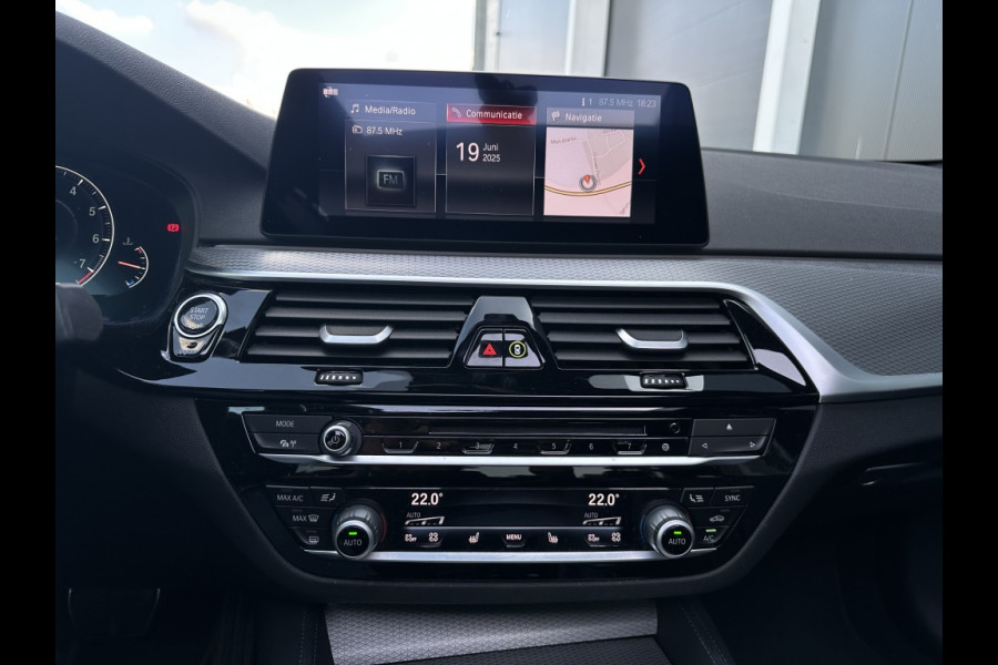 BMW 5 Serie 530i xD M PACK M20 PANO NAVI CLIMATE 360 CAMERA LEDER