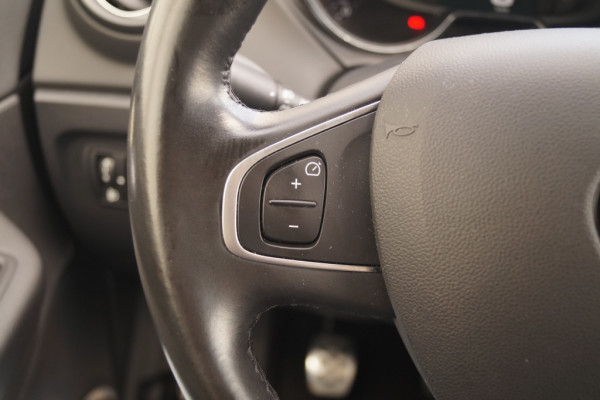 Renault Captur 0.9 TCe Intens Pack Premium -LED-ECC-NAVI-PDC-