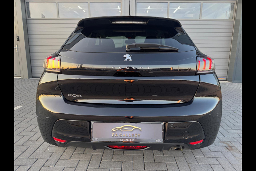 Peugeot 208 1.2 PureTech Allure 100 PK Carbon | Nav | Camera | Sensor