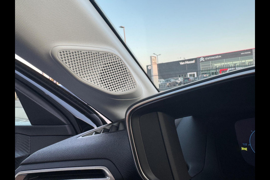 Peugeot 208 1.2 PureTech Allure 100 PK Carbon | Nav | Camera | Sensor