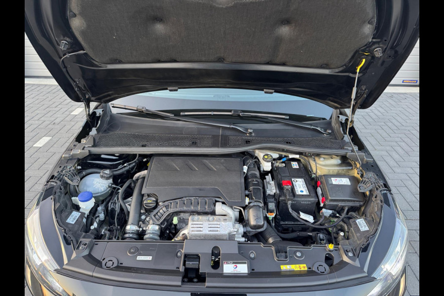 Peugeot 208 1.2 PureTech Allure 100 PK Carbon | Nav | Camera | Sensor