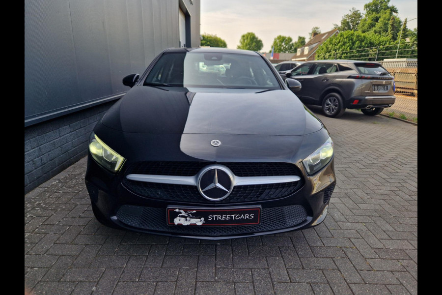 Mercedes-Benz A-Klasse 180 DCT AUT /Led /Deal ond /Garantie
