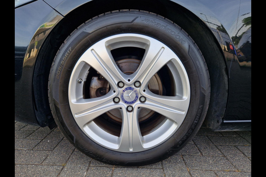 Mercedes-Benz A-Klasse 180 DCT AUT /Led /Deal ond /Garantie