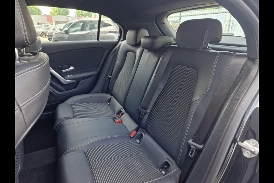 Mercedes-Benz A-Klasse 180 DCT AUT /Led /Deal ond /Garantie