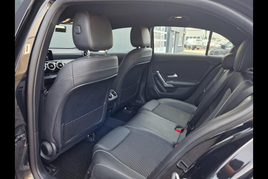 Mercedes-Benz A-Klasse 180 DCT AUT /Led /Deal ond /Garantie