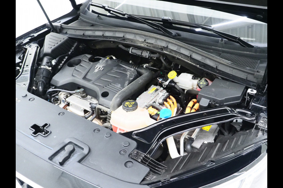 MG EHS 1.5 TGDI Luxury | Panoramadak | Adaptive Cruise | Sportstoelen | 360 | Keyless | Carplay