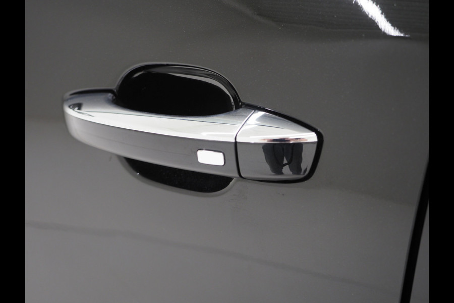 MG EHS 1.5 TGDI Luxury | Panoramadak | Adaptive Cruise | Sportstoelen | 360 | Keyless | Carplay