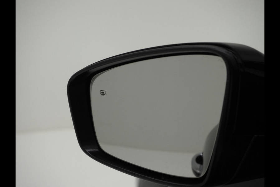 MG EHS 1.5 TGDI Luxury | Panoramadak | Adaptive Cruise | Sportstoelen | 360 | Keyless | Carplay