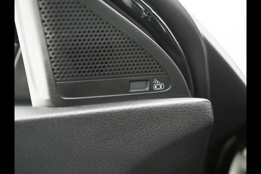 MG EHS 1.5 TGDI Luxury | Panoramadak | Adaptive Cruise | Sportstoelen | 360 | Keyless | Carplay