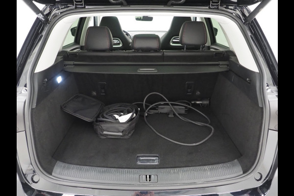 MG EHS 1.5 TGDI Luxury | Panoramadak | Adaptive Cruise | Sportstoelen | 360 | Keyless | Carplay