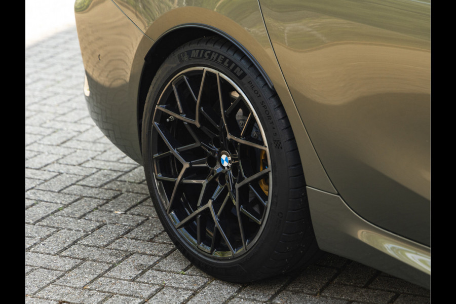 BMW 8 Serie Gran Coupé M8 Competition - Individual "Messing Metallic" - Carbon Brakes - Bowers & Wilkins