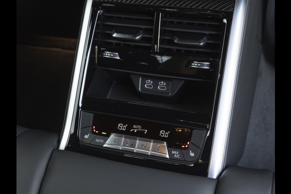 BMW 8 Serie Gran Coupé M8 Competition - Individual "Messing Metallic" - Carbon Brakes - Bowers & Wilkins