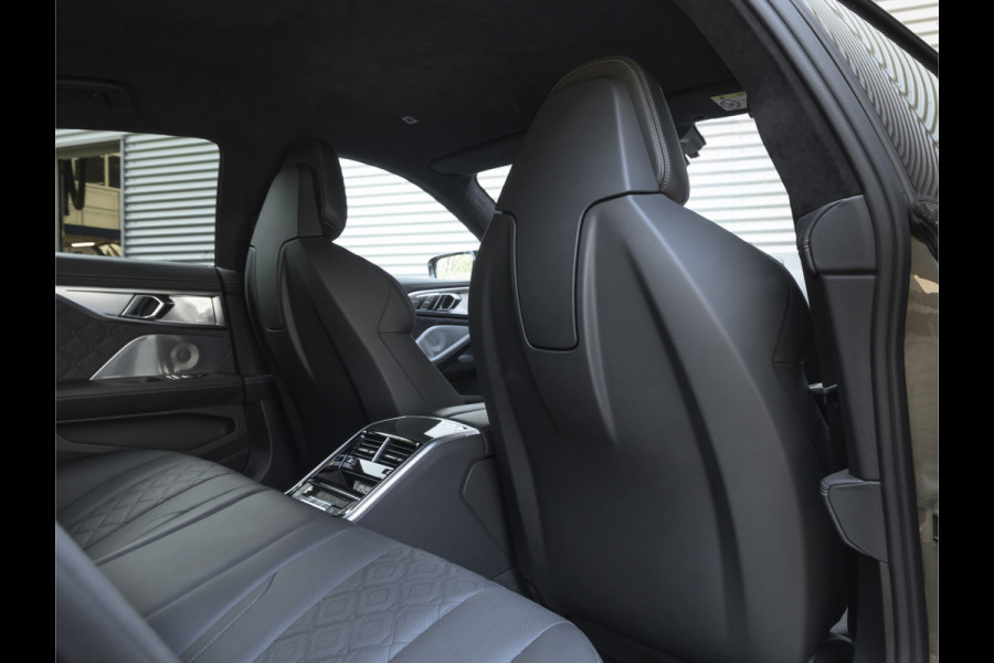 BMW 8 Serie Gran Coupé M8 Competition - Individual "Messing Metallic" - Carbon Brakes - Bowers & Wilkins