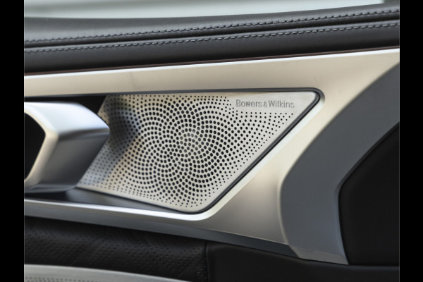 BMW 8 Serie Gran Coupé M8 Competition - Individual "Messing Metallic" - Carbon Brakes - Bowers & Wilkins