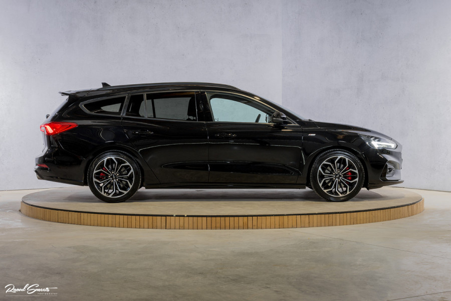 Ford FOCUS Wagon 1.5 EcoBoost ST Line Business | Cruise control | Apple carplay | trekhaak.afnb | Premium audio | Keyless |