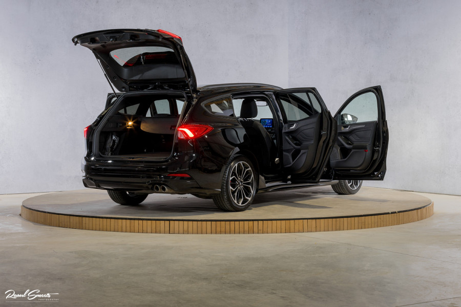 Ford FOCUS Wagon 1.5 EcoBoost ST Line Business | Cruise control | Apple carplay | trekhaak.afnb | Premium audio | Keyless |