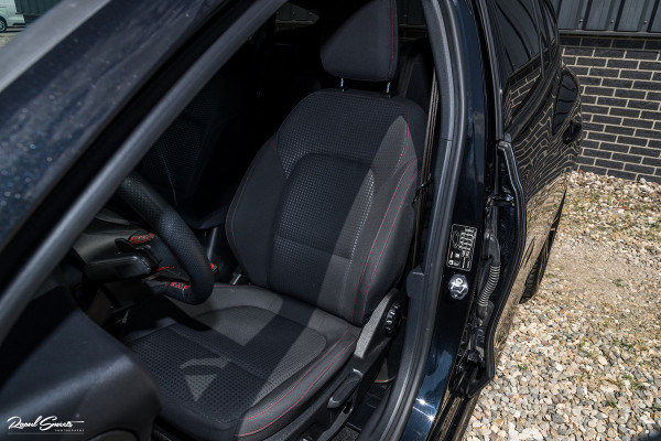 Ford FOCUS Wagon 1.5 EcoBoost ST Line Business | Cruise control | Apple carplay | trekhaak.afnb | Premium audio | Keyless |