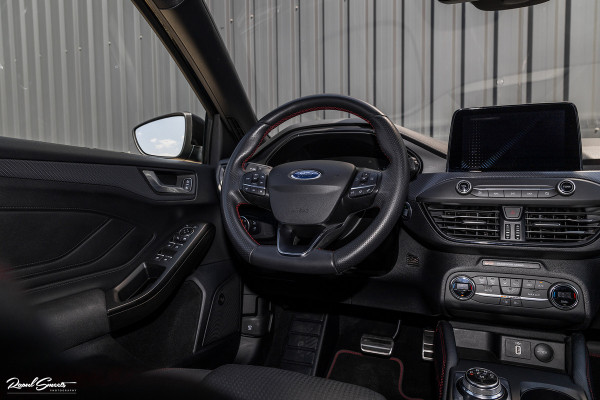 Ford FOCUS Wagon 1.5 EcoBoost ST Line Business | Cruise control | Apple carplay | trekhaak.afnb | Premium audio | Keyless |