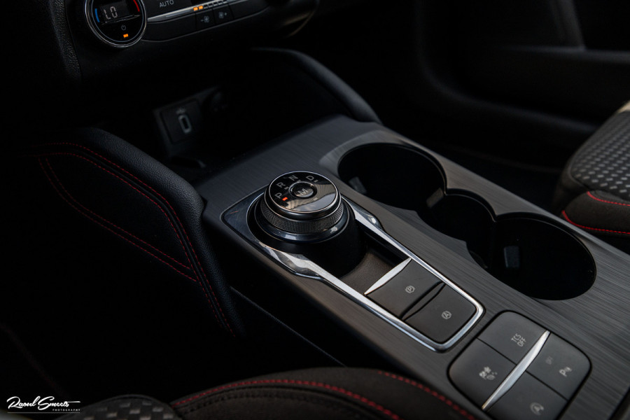 Ford FOCUS Wagon 1.5 EcoBoost ST Line Business | Cruise control | Apple carplay | trekhaak.afnb | Premium audio | Keyless |