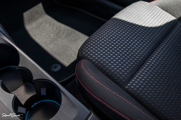 Ford FOCUS Wagon 1.5 EcoBoost ST Line Business | Cruise control | Apple carplay | trekhaak.afnb | Premium audio | Keyless |