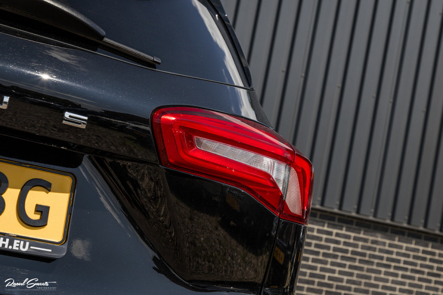Ford FOCUS Wagon 1.5 EcoBoost ST Line Business | Cruise control | Apple carplay | trekhaak.afnb | Premium audio | Keyless |