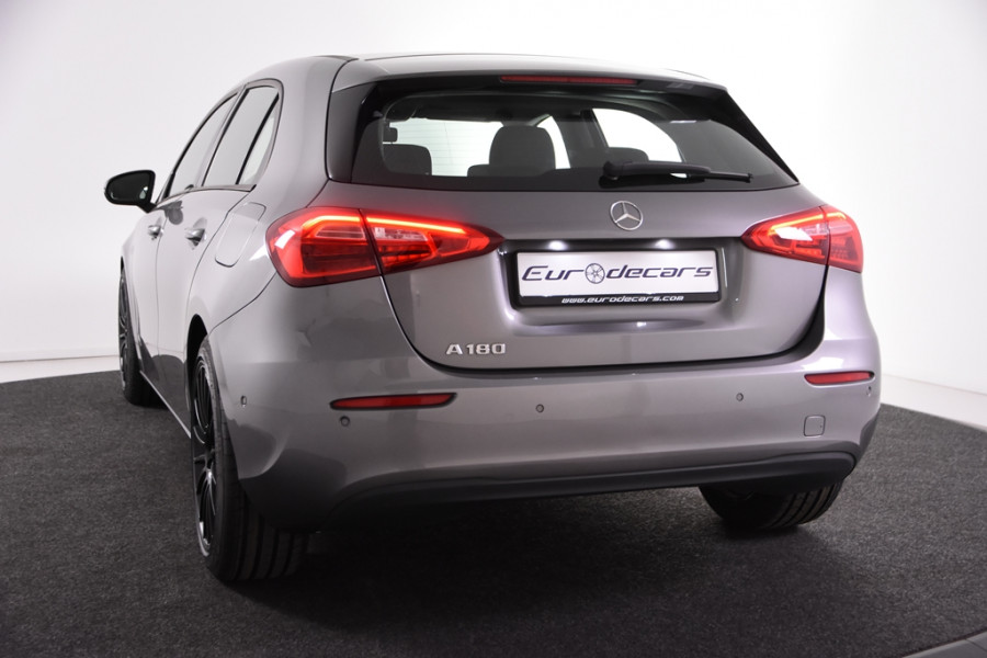 Mercedes-Benz A-Klasse 180 *1ste Eigenaar*AMG*Night*Navigatie*